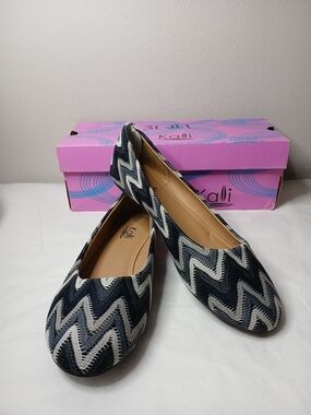 Kali Black/Gray/White Zigzag Knit Slip-On Ballet Flats